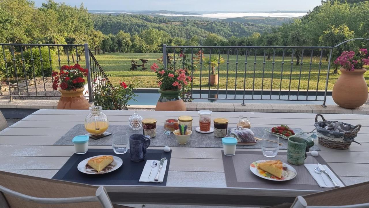 Bed and Breakfast Domaine La Garenne Reilhaguet Zewnętrze zdjęcie